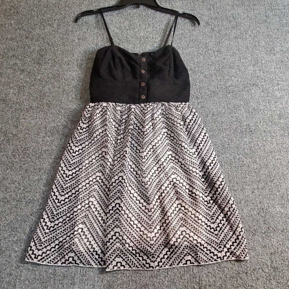Three Pink Hearts Trixxi Women's Dress Size M  Sleeveless Strap Black Crochet